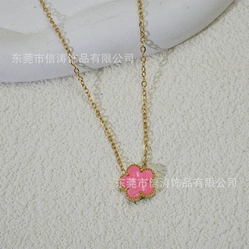 Wholesale Women's Light Luxury Style Stainless Steel And Titanium Steel Electroplated Geometric Five Leaf Clover And Flower Pendant Clavicle Necklace - Image 16