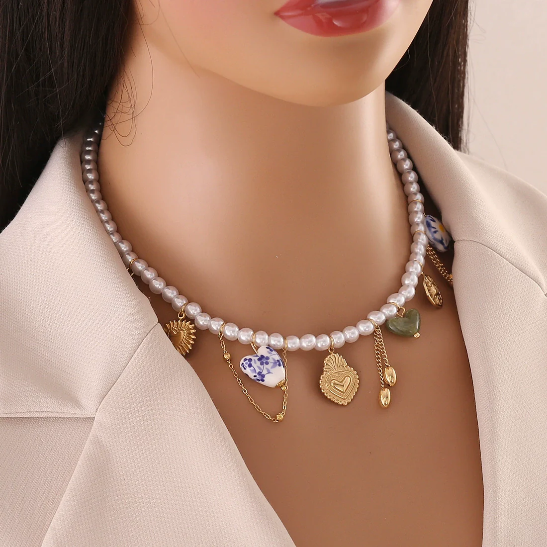 Wholesale Women's Light Luxury Style Stainless Steel Pearl Strand Necklace With Real Gold Plated Heart Shape Titanium Steel Pendant