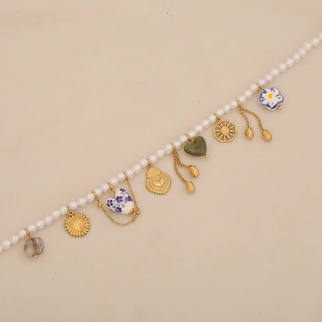 Wholesale Women's Light Luxury Style Stainless Steel Pearl Strand Necklace With Real Gold Plated Heart Shape Titanium Steel Pendant - Image 4