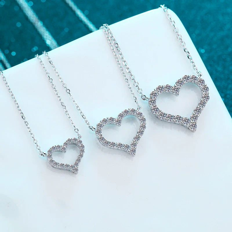 Wholesale Women's Love Pendant Necklace S925 Sterling Silver Plated With Pt950 Gold Heart Pattern - Image 2