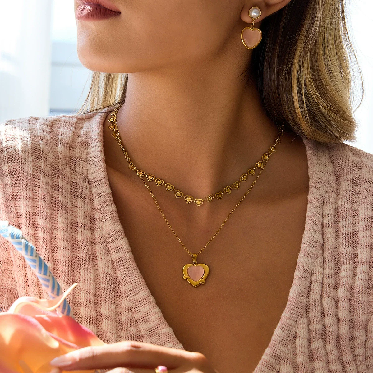 Wholesale Women's Love Shape Stainless Steel Electroplated Necklace With Pink Cat's Eye Stone - Image 2