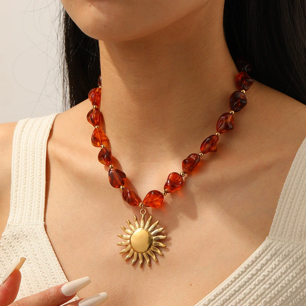 Wholesale Women's Maillard Geometric Irregular Beaded Goldplated Stainless Steel Sun Pendant Necklace - Image 3