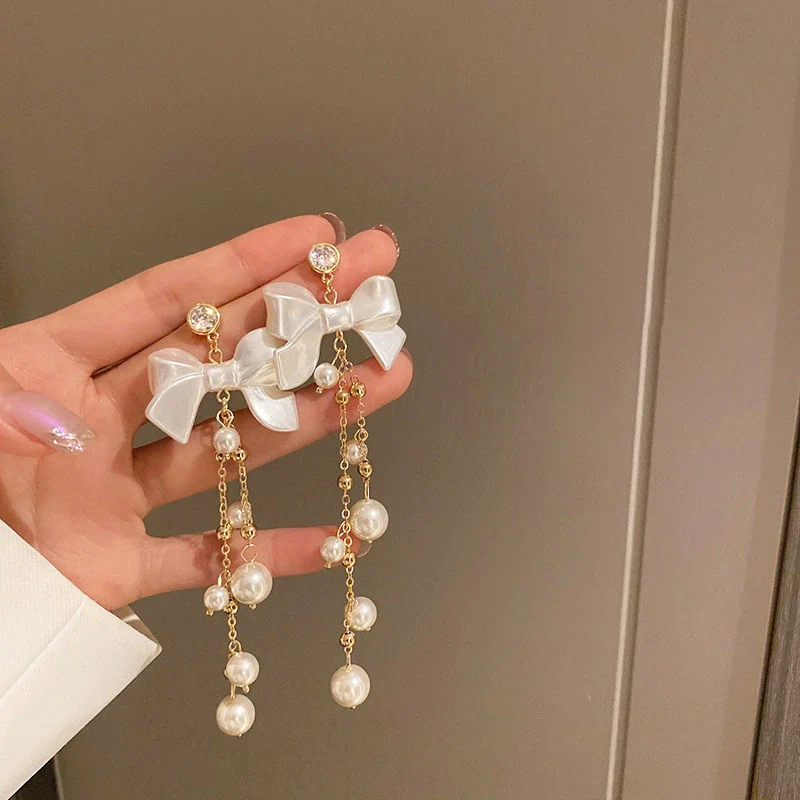 Wholesale Women's Metal Electroplated Bow Shape Pearl Tassel Earrings Light Luxury Style - Image 6