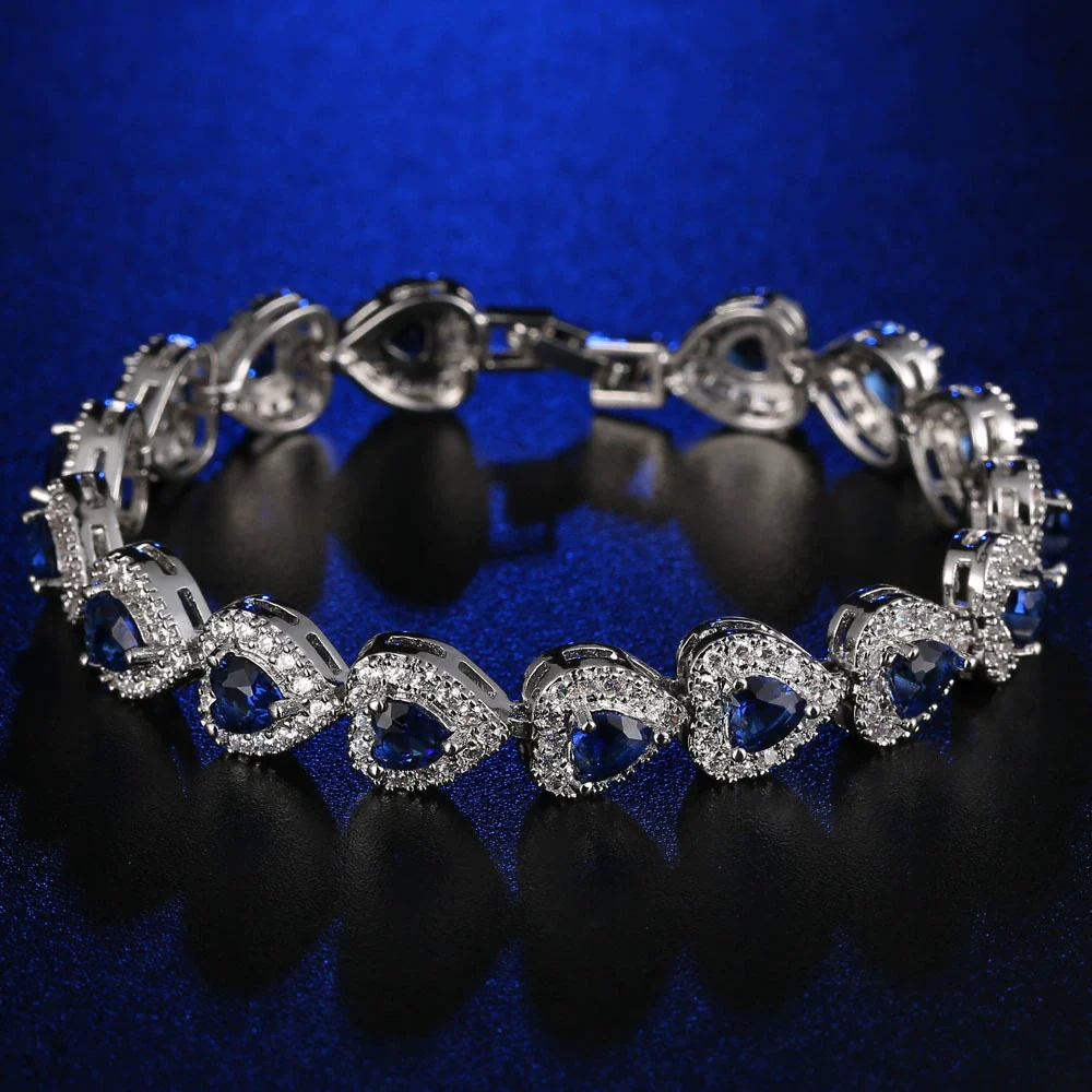 Wholesale Women's Microinlaid Copper Goldplated Zircon Heart Bracelet - Image 3