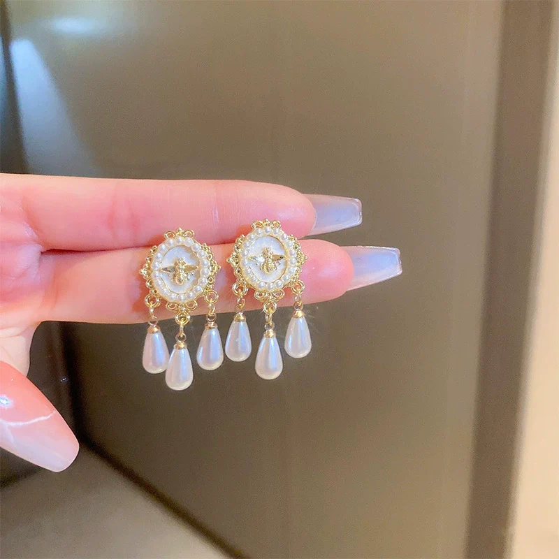Wholesale Women's Midancient Vintage Jewelry Medieval Style Alloy 925 Silver Geometric Drop Shape Earrings Set With Diamonds - Image 42
