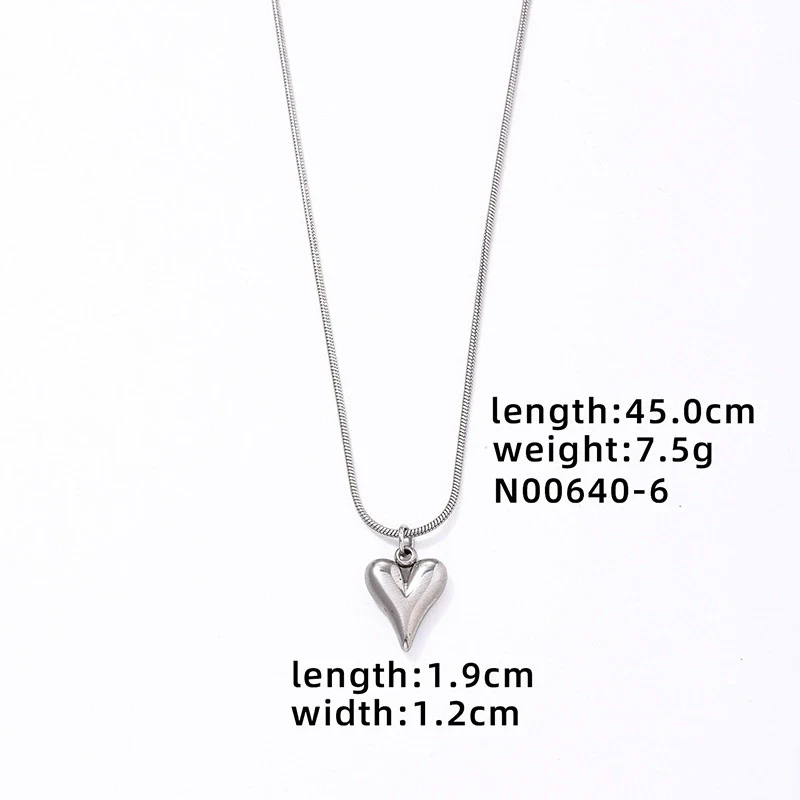 Wholesale Women's Mini Heart Shaped Pendant Clavicle Necklace Copper Titanium Steel Electroplated Niche Design - Image 8
