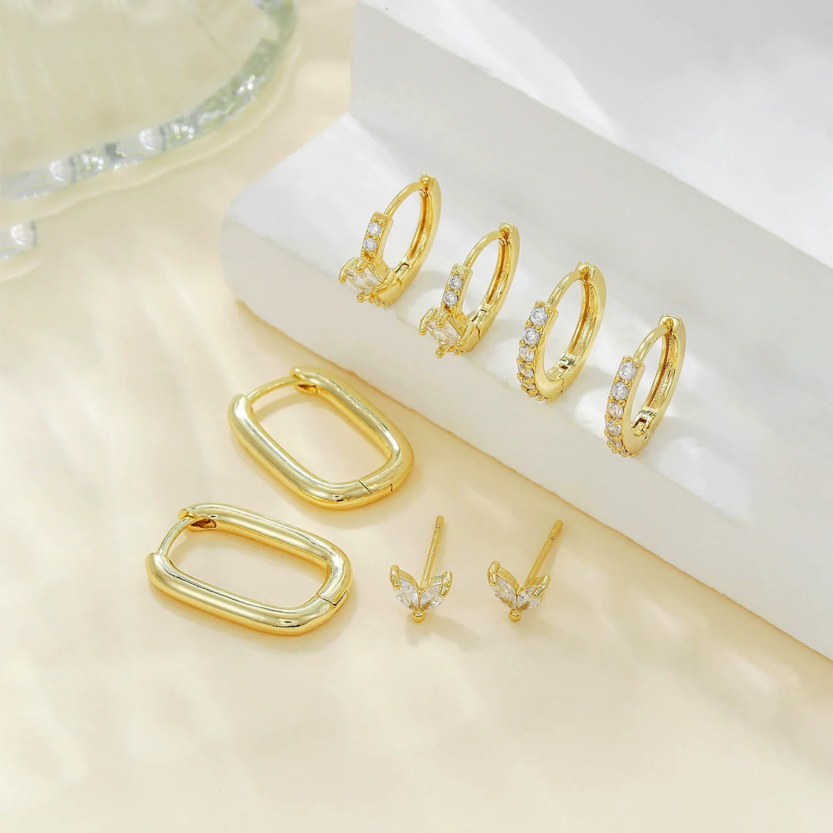 Wholesale Women's Minimalist Copper Earrings With Marquise Zircon And Leaves Pattern - Image 3