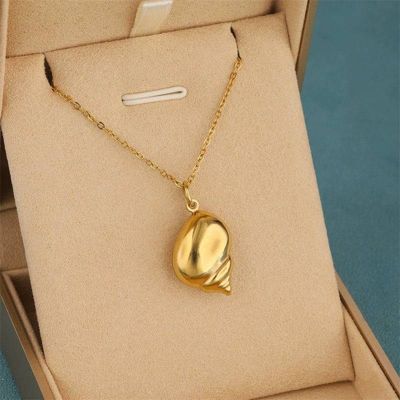 Wholesale Women's Minimalist Geometric 18K Gold Electroplated Stainless Steel Conch Pendant Necklace With Cross Chain - Image 5