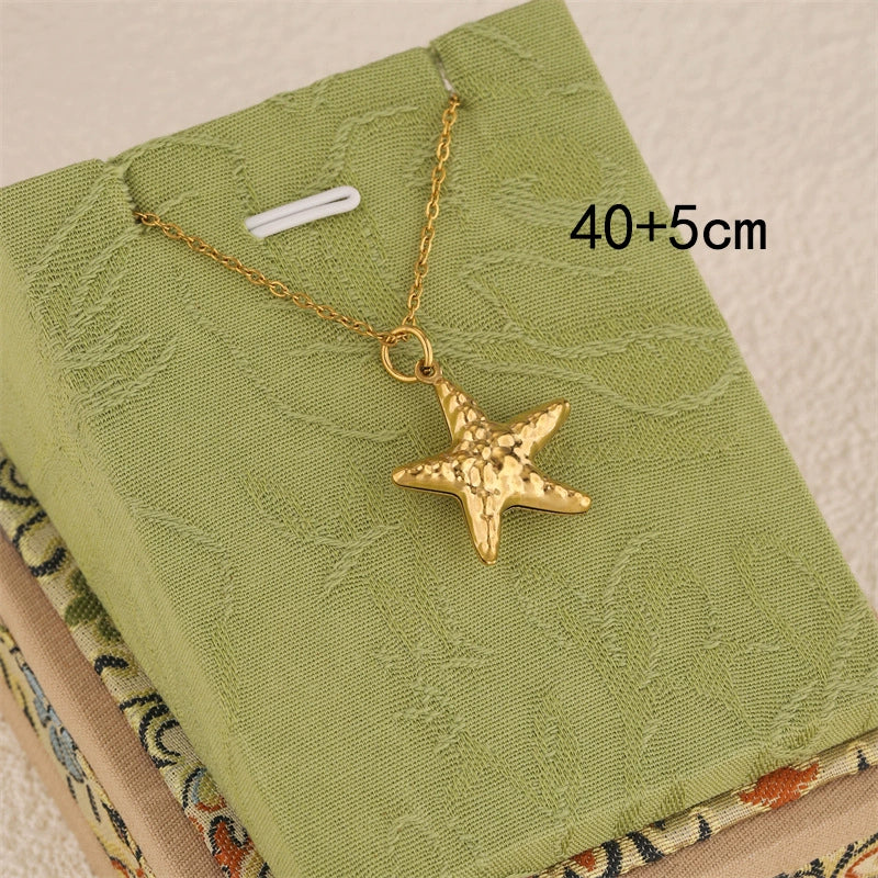 Wholesale Women's Minimalist Geometric Starfish Pendant Necklace With 18K Gold Electroplated Stainless Steel Cross Chain - Image 3