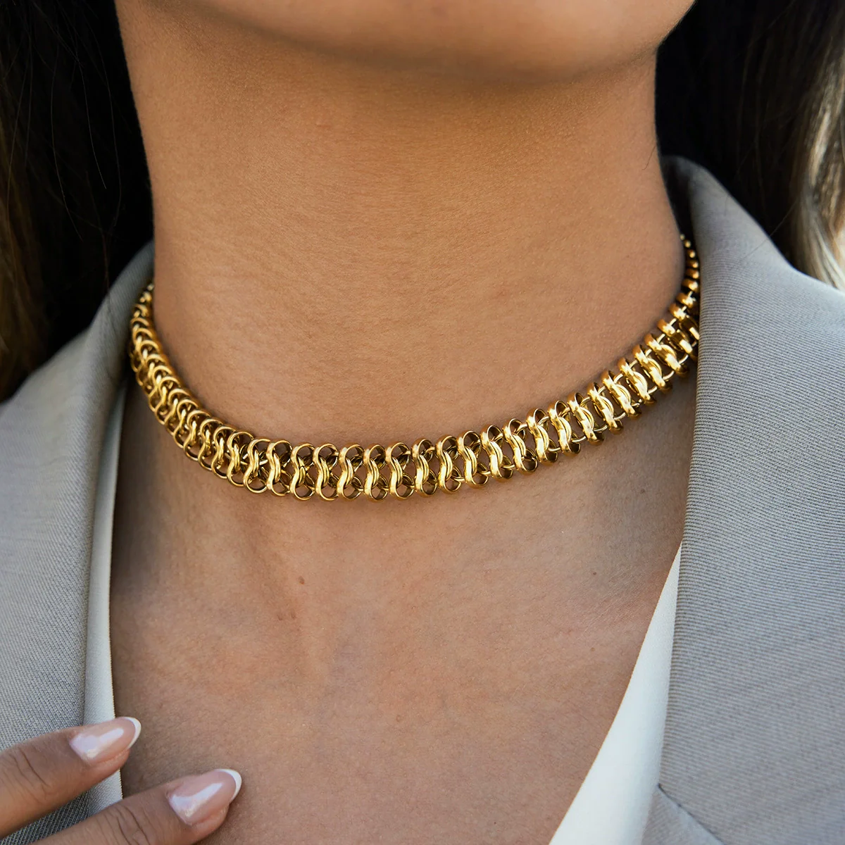 Wholesale Women's Minimalist Light Luxury Geometric Stainless Steel Electroplated Choker Necklace - Image 2