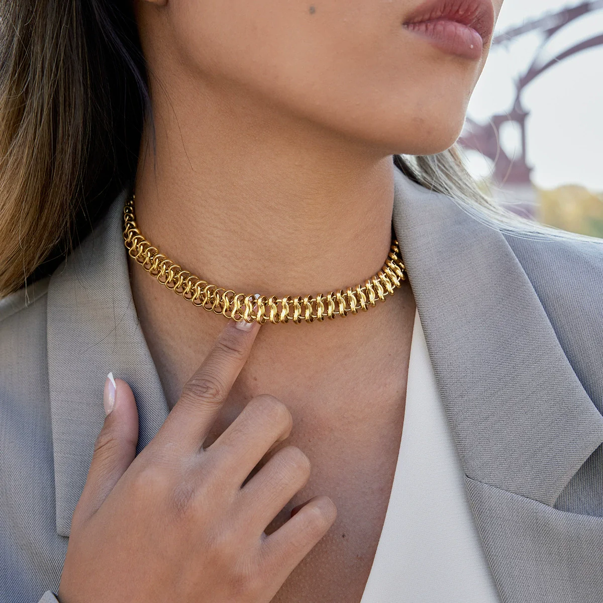 Wholesale Women's Minimalist Light Luxury Geometric Stainless Steel Electroplated Choker Necklace - Image 3