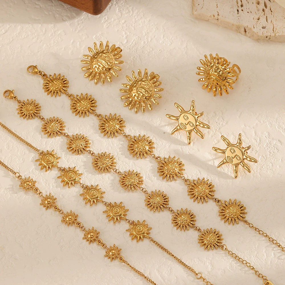 Wholesale Women's Minimalist Sunflower Stainless Steel Jewelry Set Real Gold Plated Bracelet Earrings