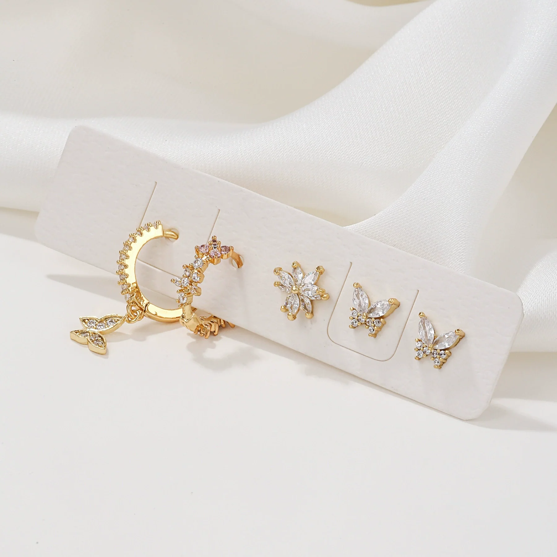Wholesale Women's Mori Style Animal Zodiac Copper S925 Silver Needle Inlaid Zircon Earrings - Image 3