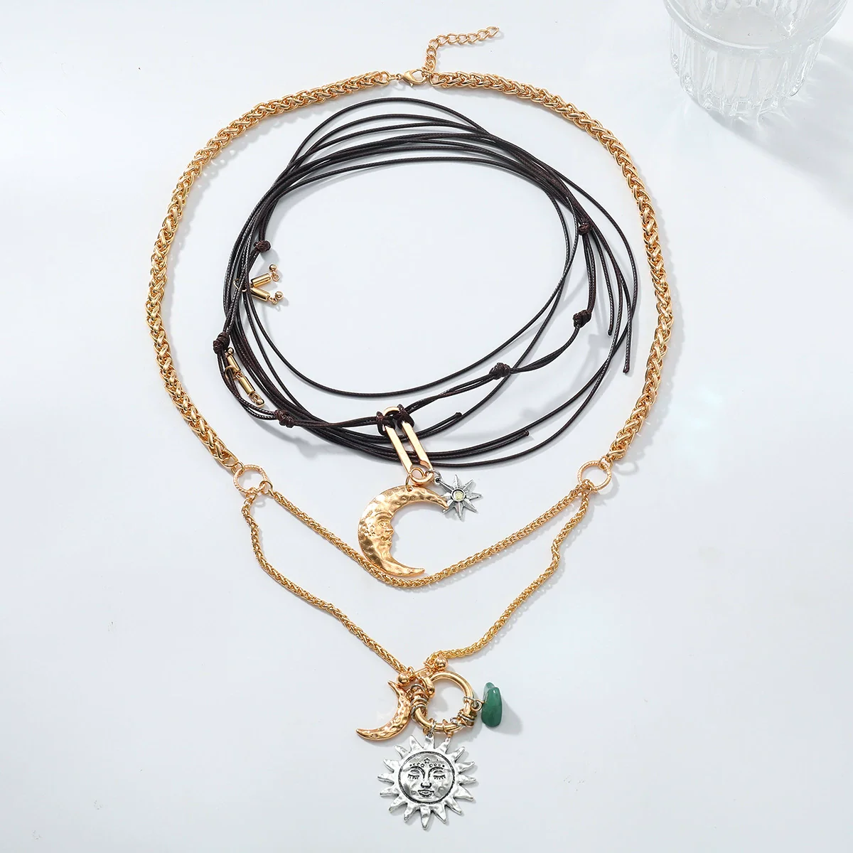 Wholesale Women's Multilayer Handwoven Necklace Pendant With Geometric Pattern Zinc Alloy And Alloy Electroplated In Old Money And Minimalist Style - Image 2