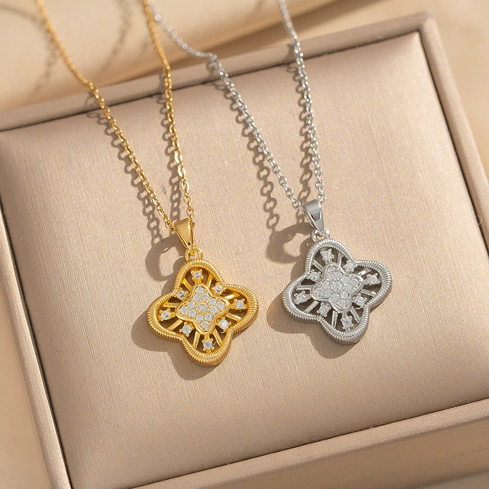 Wholesale Women's Necklace Geometric Cut Out Fourleaf Flower Design Inlaid Zircon Copper Stainless Steel 18K Gold Plated O Word Chain