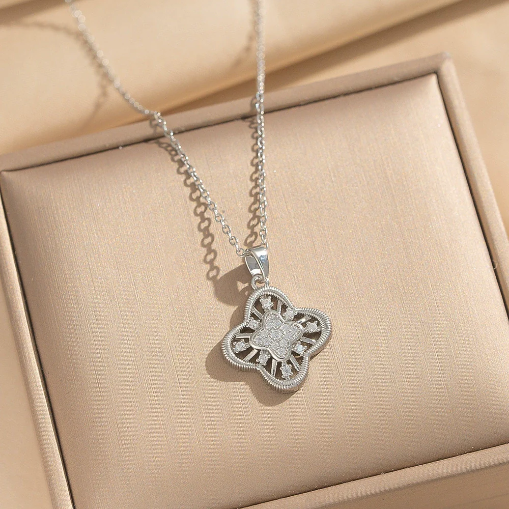 Wholesale Women's Necklace Geometric Cut Out Fourleaf Flower Design Inlaid Zircon Copper Stainless Steel 18K Gold Plated O Word Chain - Image 3