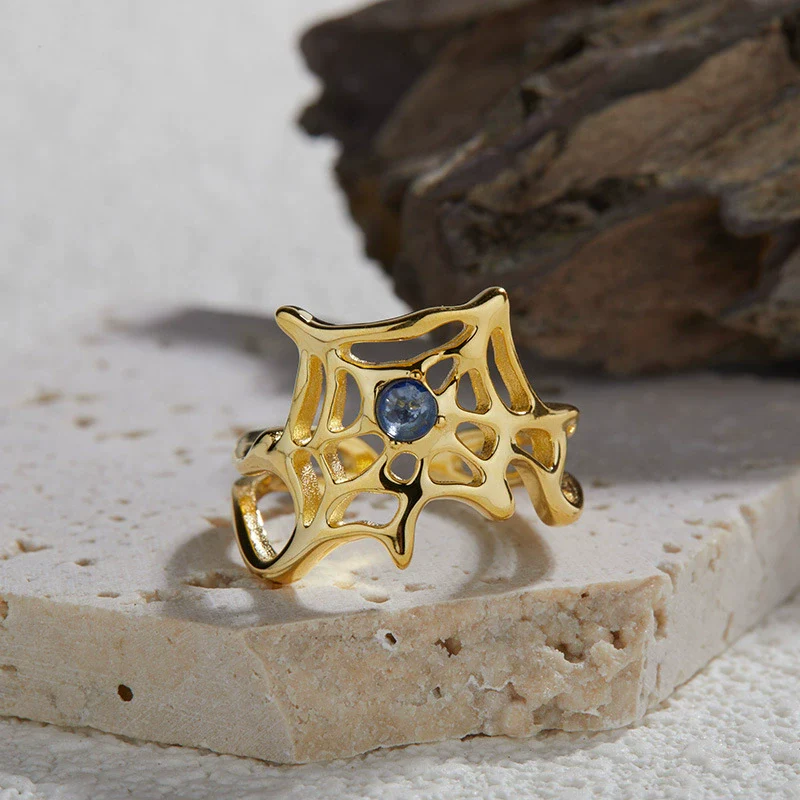 Wholesale Women's Personality Exaggerated Spider Web 925 Sterling Silver Natural Garnet Sapphire Color Treasure Ring Set With Precious Stones - Image 3