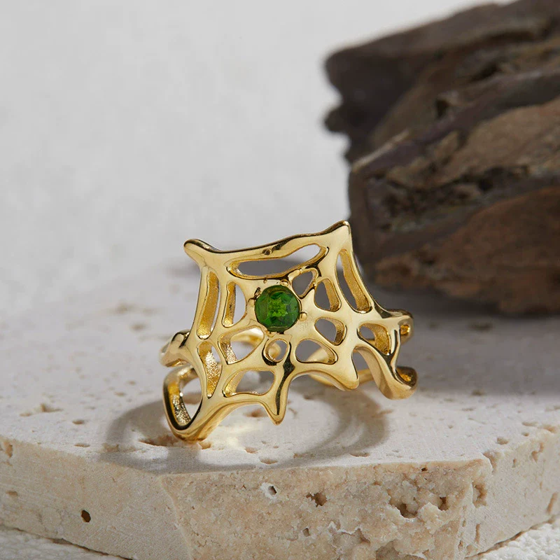 Wholesale Women's Personality Exaggerated Spider Web 925 Sterling Silver Natural Garnet Sapphire Color Treasure Ring Set With Precious Stones - Image 9