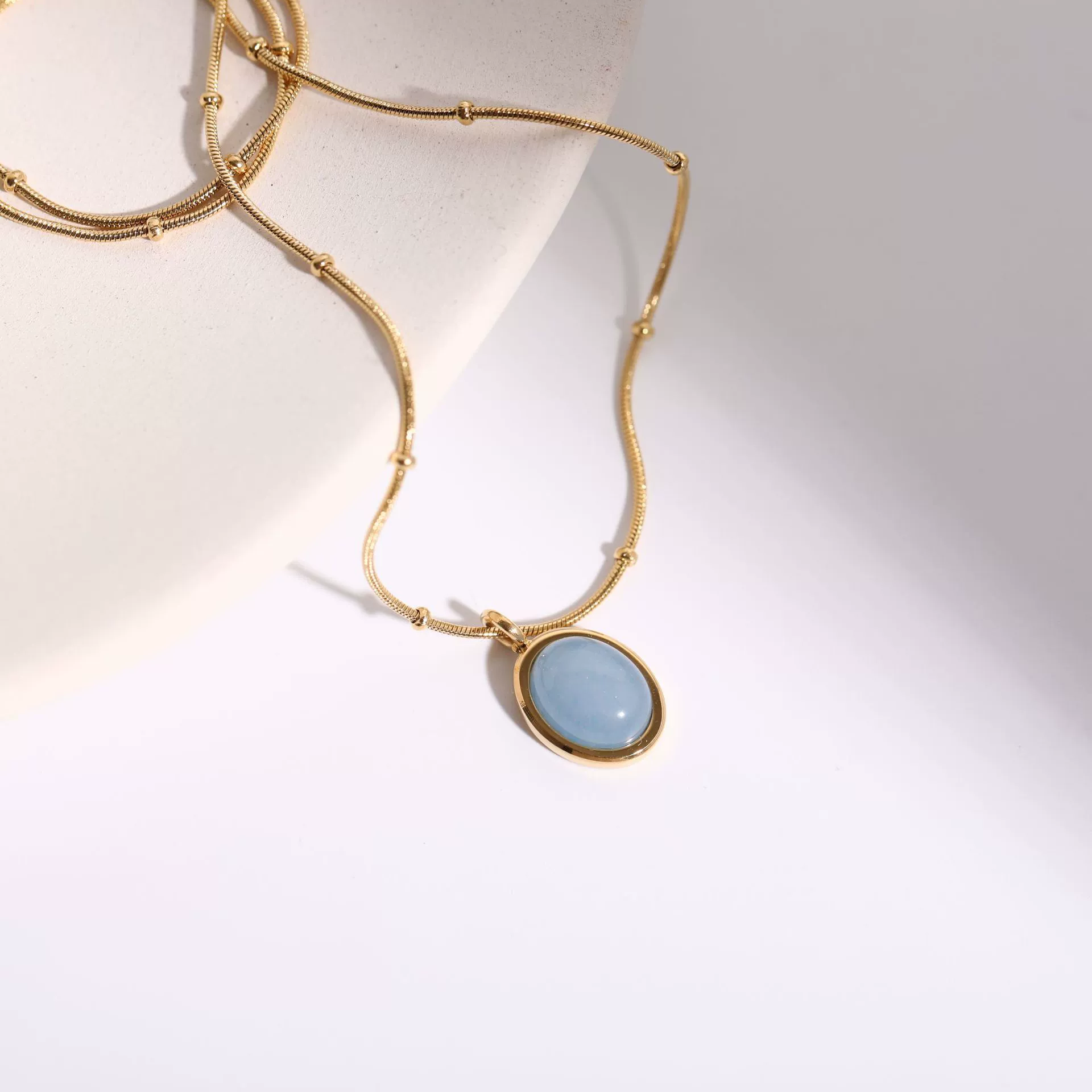 Wholesale Women's Retro Geometric Drop Shape Mixed Gem Inlay Titanium Steel Electroplated Necklace With Snake Bone Chain - Image 2