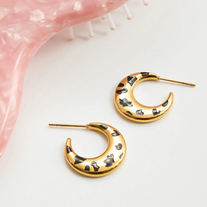 Wholesale Women's Retro Geometric Moon Stainless Steel Electroplated Earrings - Image 3