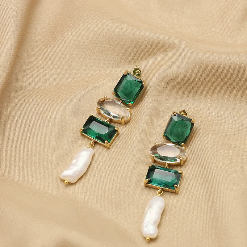 Wholesale Women's Retro Geometric Natural Pearl Earrings With Electroplating Design - Image 2