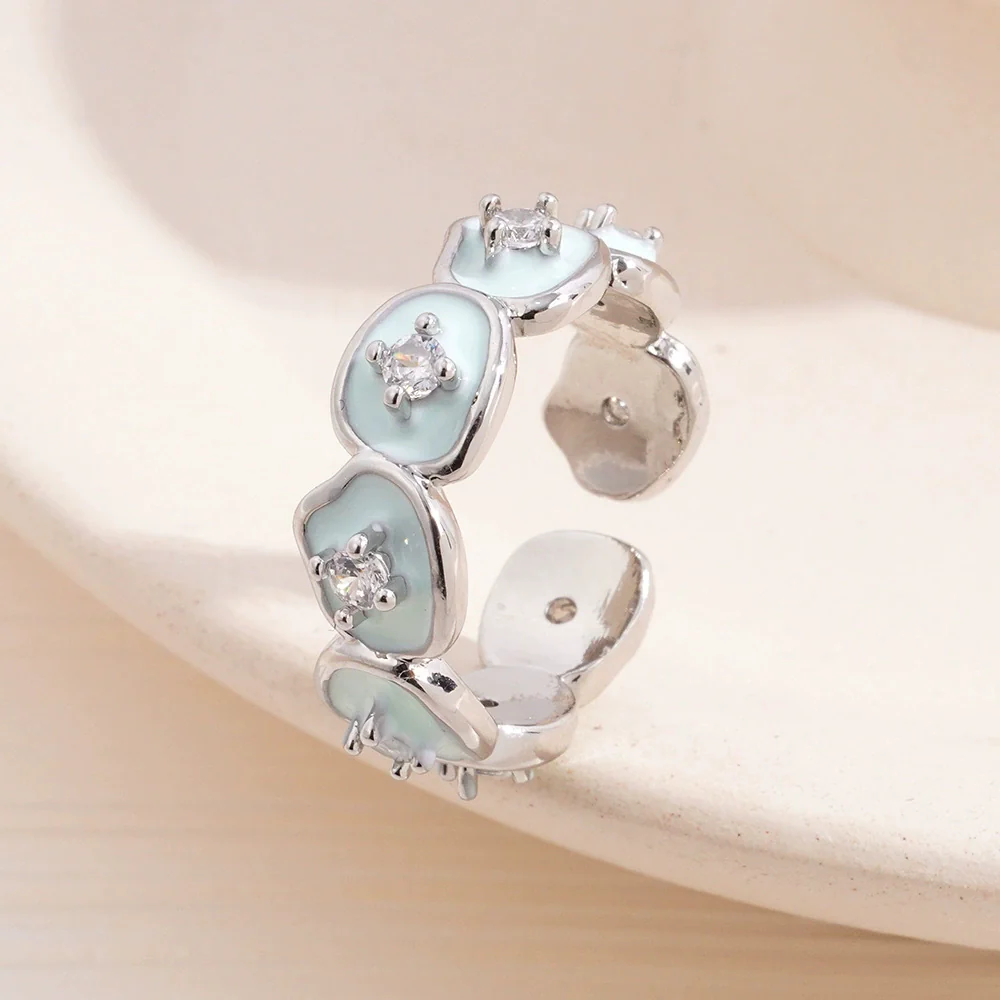 Wholesale Women's Retro Light Luxury Geometric Copper Pearl Butterfly Ring Inlaid With Zircon And Electroplated - Image 27