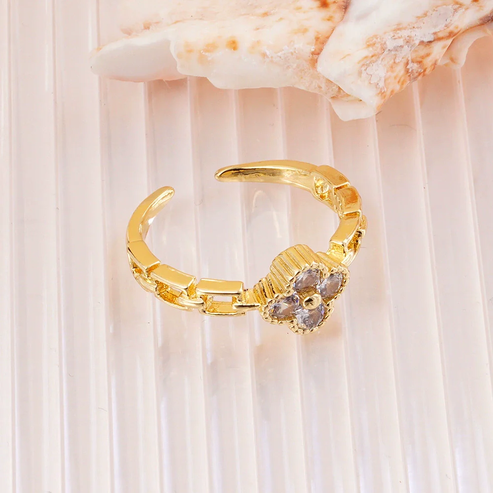 Wholesale Women's Retro Light Luxury Geometric Copper Pearl Butterfly Ring Inlaid With Zircon And Electroplated - Image 42