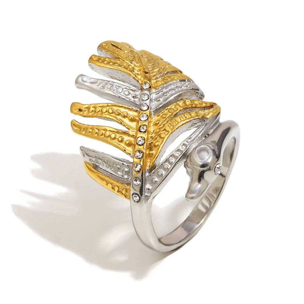 Wholesale Women's Retro Light Luxury Geometric Stainless Steel Electroplated Gold Leaf Ring Hand Jewelry - Image 4