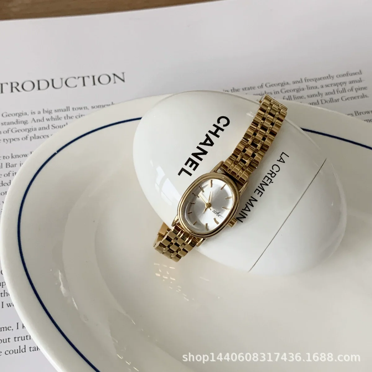 Wholesale Women's Retro Oval Dial Alloy Watch In Fashion Style - Image 4