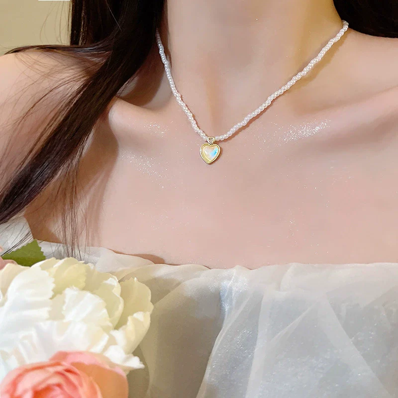 Wholesale Women's Retro Pearl Clavicle Chain Necklace Copper Geometric Heart Bow Electroplated - Image 29