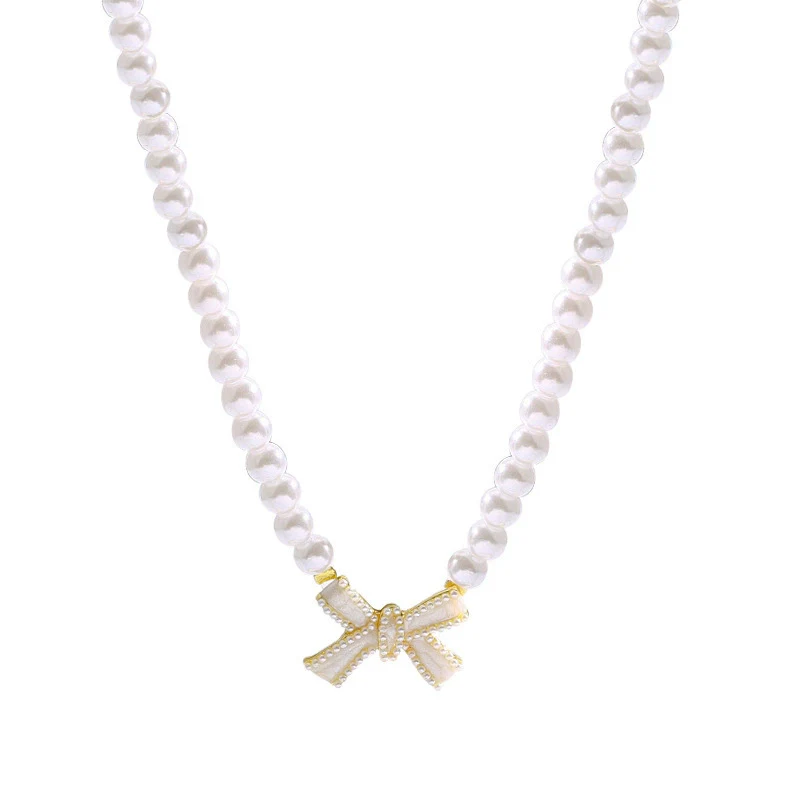 Wholesale Women's Retro Pearl Clavicle Chain Necklace Copper Geometric Heart Bow Electroplated - Image 5