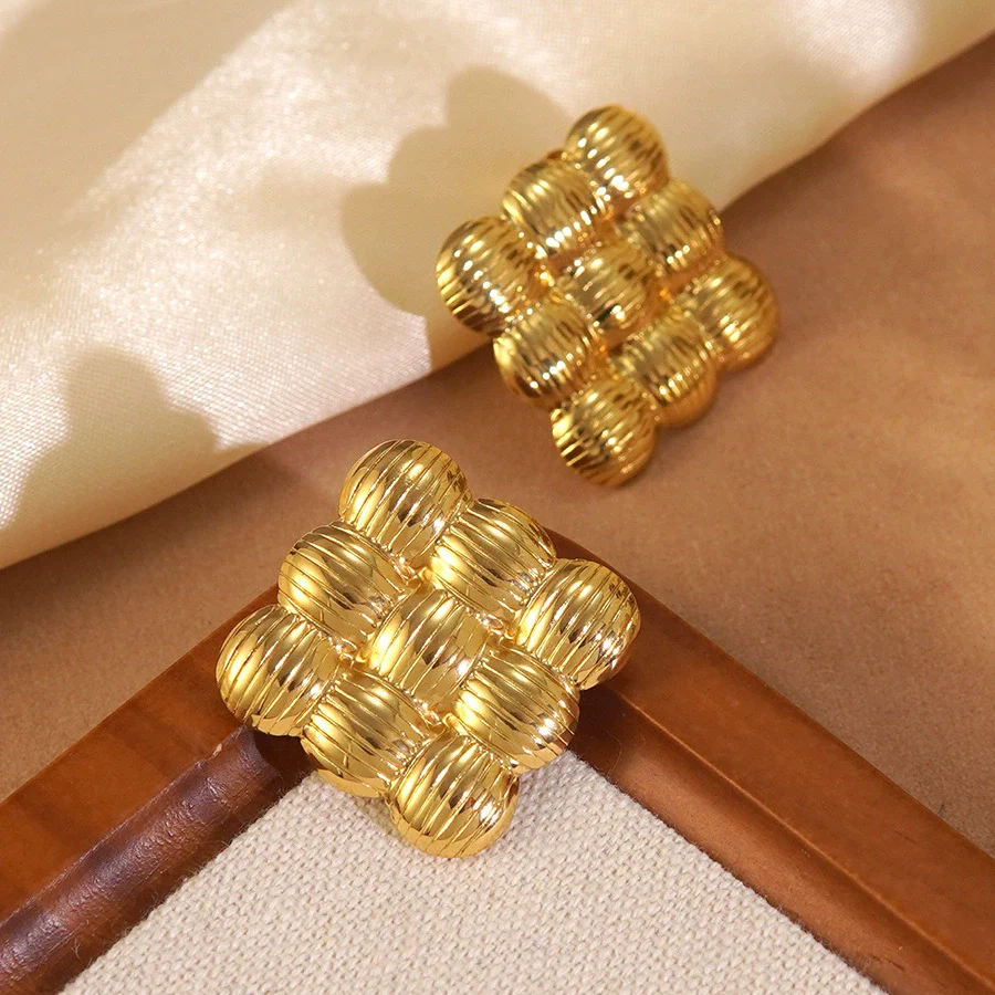 Wholesale Women's Retro Woven Geometric Electroplated Stainless Steel Earrings Ins Style - Image 4