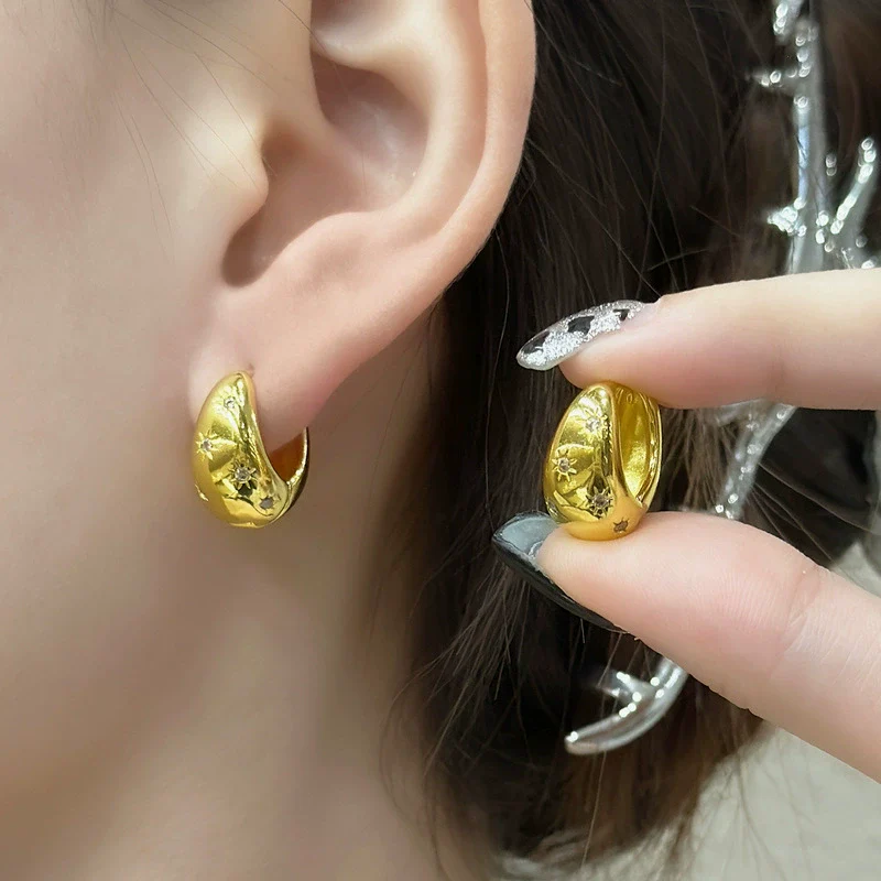 Wholesale Women's Retro Zinc Alloy Drop Shape Ear Jewelry With Gold Electroplating - Image 2