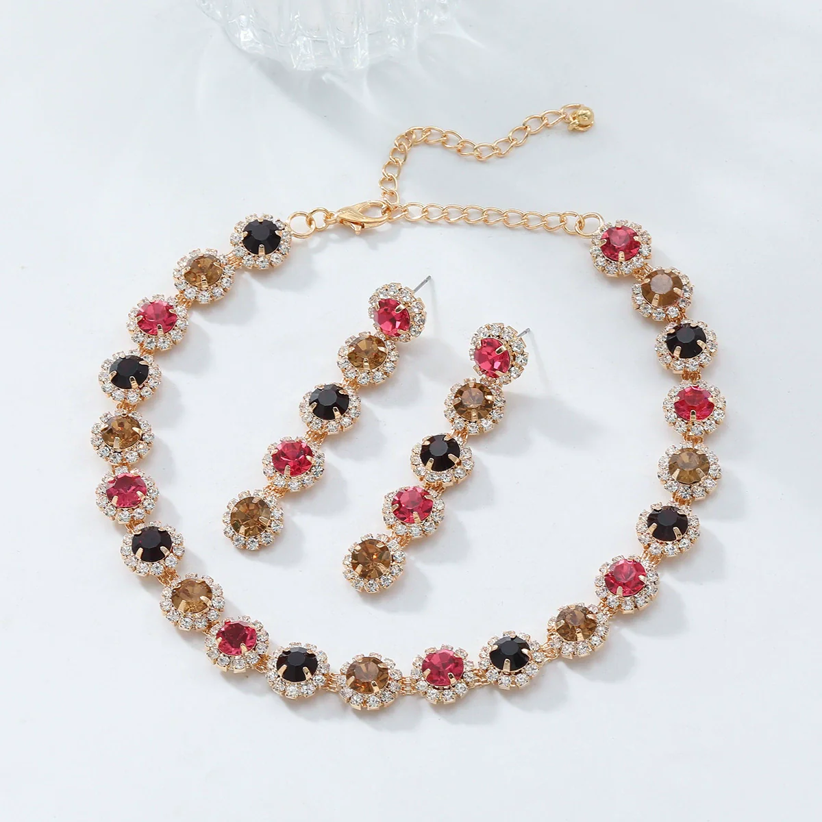 Wholesale Women's Rhinestone Inlaid Clavicle Chain Necklace And Earrings Set Vintage Fashion Geometric Jewelry - Image 2