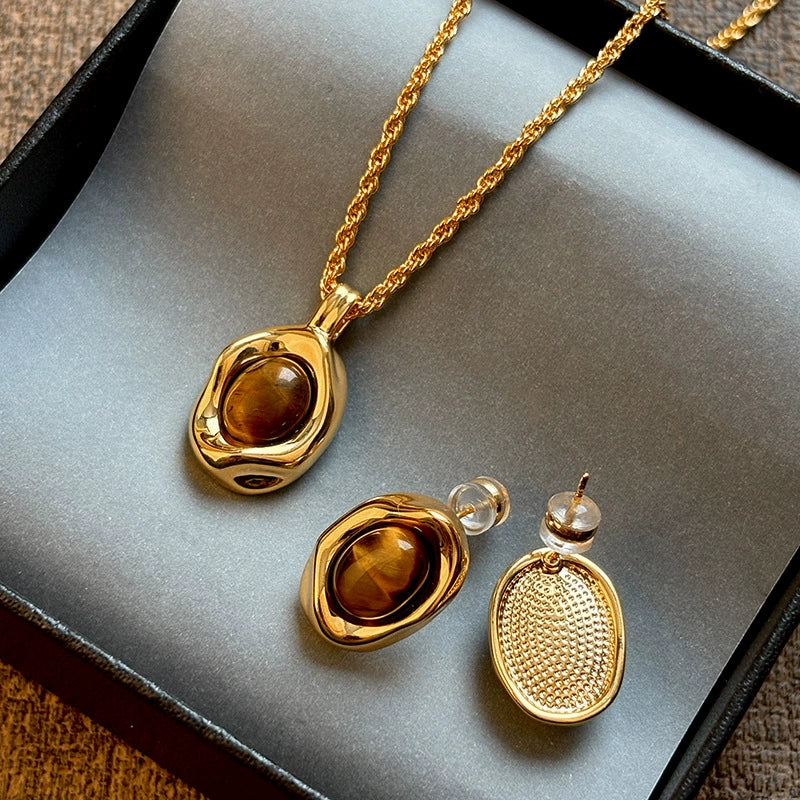 Wholesale Women's S925 Silver Geometric Tiger Eye Ear Jewelry With Real Gold Plating Retro Light Luxury Style - Image 2