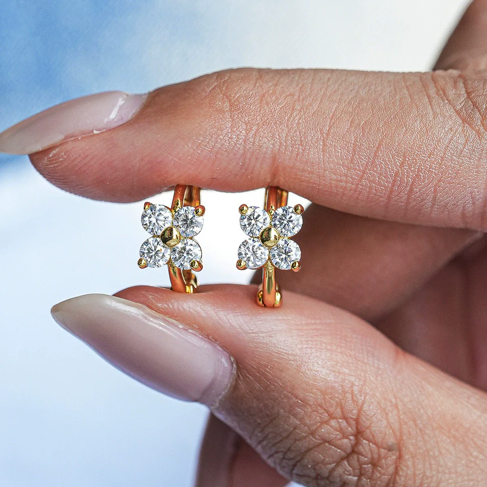 Wholesale Women's S925 Sterling Silver Four Leaf Clover Moissanite Earrings Set With Diamonds Fashion Design - Image 3