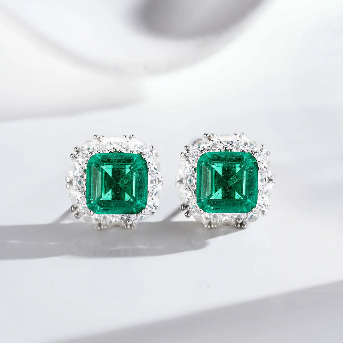 Wholesale Women's S925 Sterling Silver Geometric Earrings With Electroplating - Image 4
