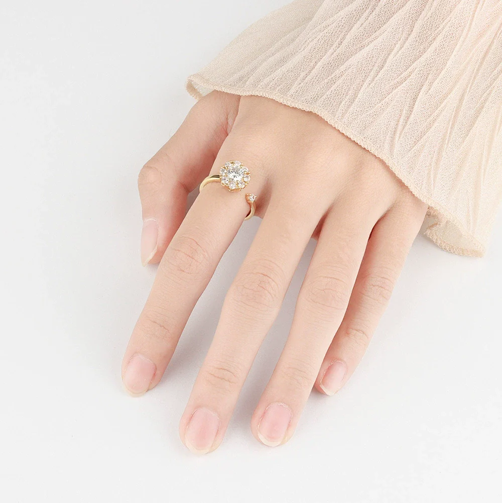 Wholesale Women's S925 Sterling Silver Geometric Rotating Ring With Micro Inlaid And Electroplating - Image 3