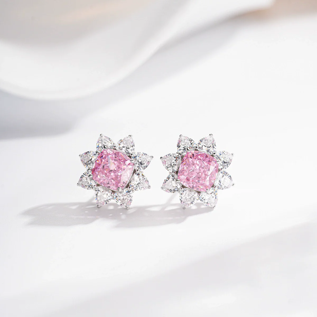 Wholesale Women's S925 Sterling Silver Geometric Sunflower Earrings With High Carbon Diamond And Electroplating - Image 2