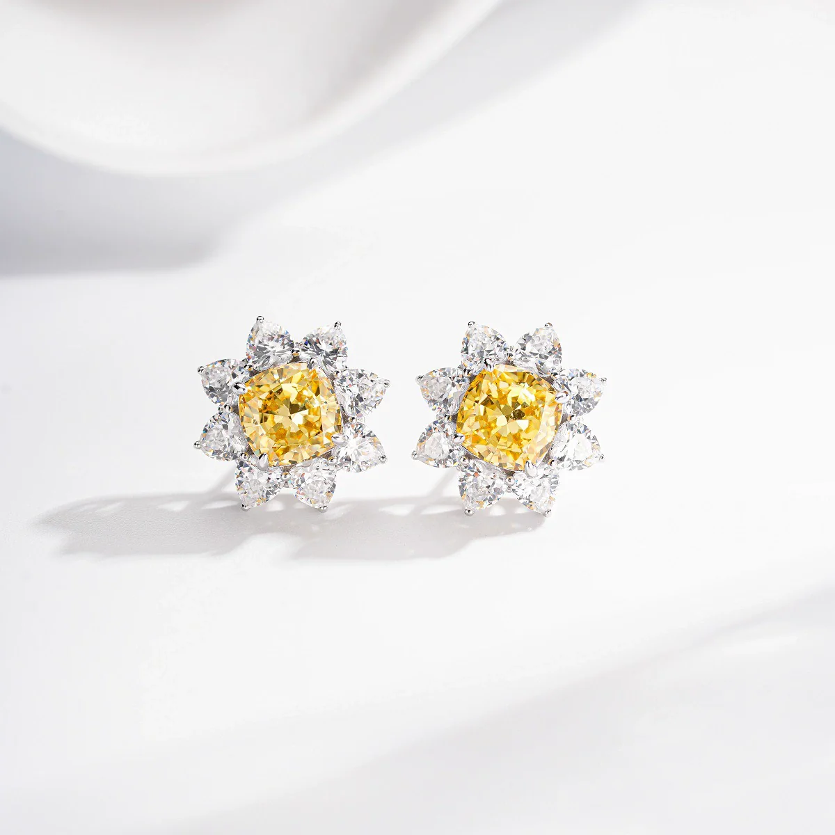 Wholesale Women's S925 Sterling Silver Geometric Sunflower Earrings With High Carbon Diamond And Electroplating - Image 4