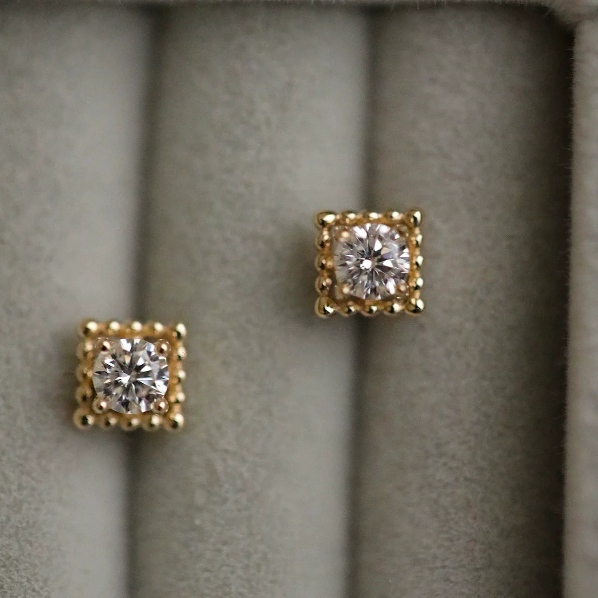 Wholesale Women's S925 Sterling Silver Square Retro Goldplated Geometric Earrings With Zirconia