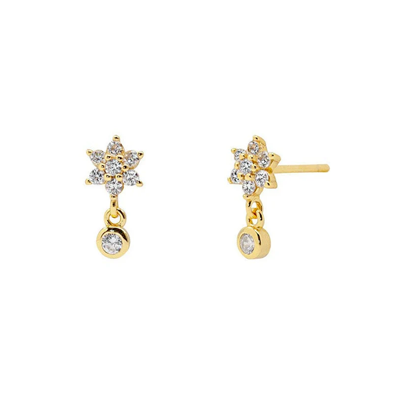 Wholesale Women's Silver Needle And Copper Earrings With Star Pattern And Electroplating Treatment
