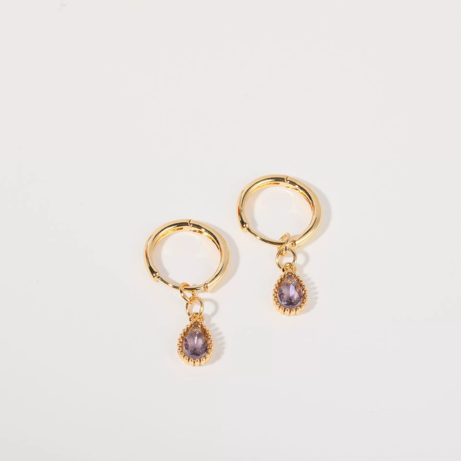 Wholesale Women's Simple Dropshaped Diamond Design Copper And Stainless Steel Earrings - Image 11