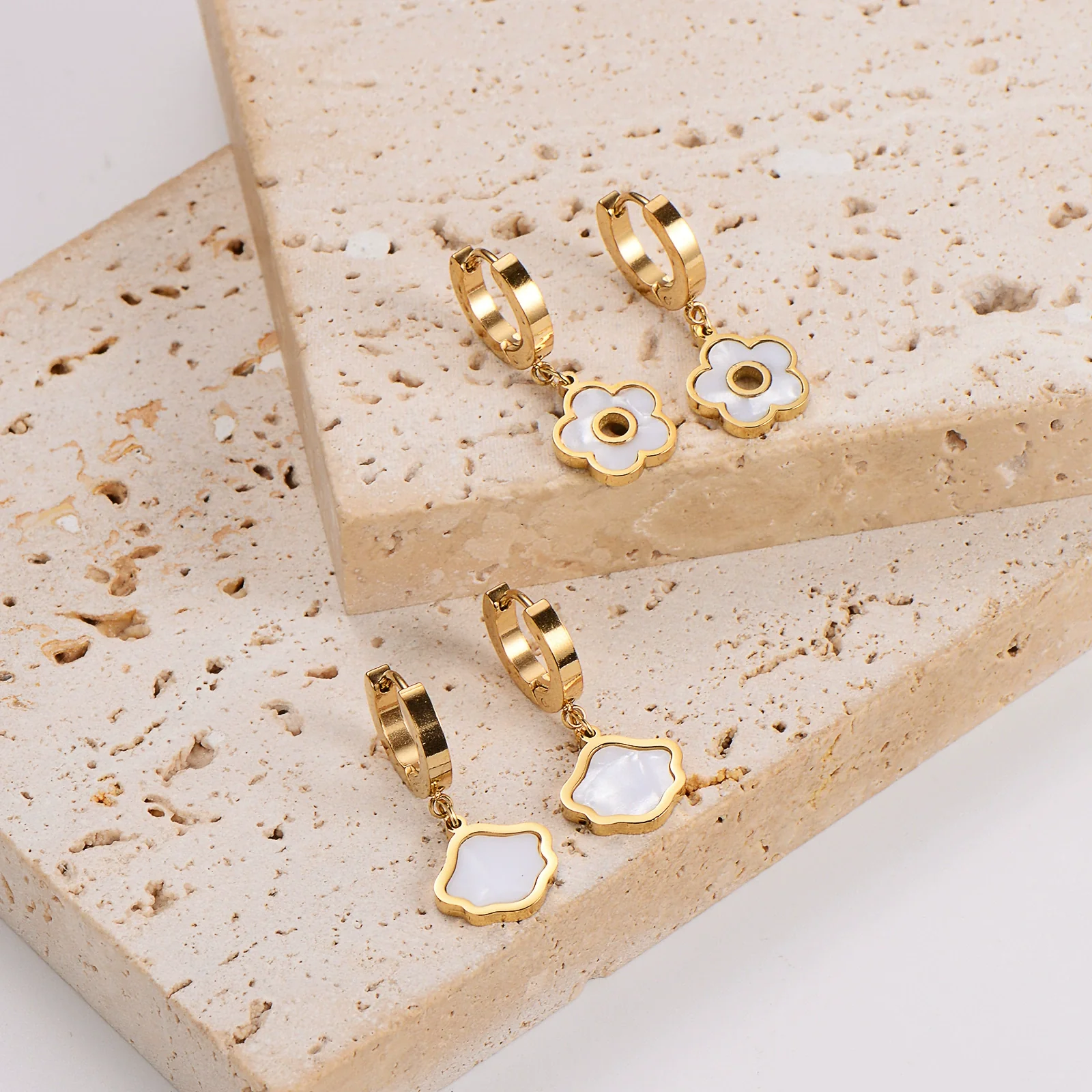 Wholesale Women's Simple Geometric Stainless Steel Electroplated Earrings In Heart And Maple Leaf Shapes - Image 3