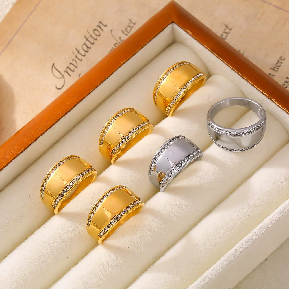 Wholesale Women's Simple Geometric Titanium Steel 18K Gold Plated Diamond Ring Hand Jewelry - Image 3
