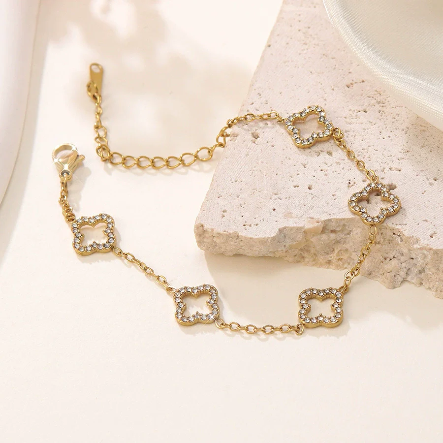 Wholesale Women's Simple Goldplated Stainless Steel Flower Fourleaf Clover Zircon Bracelet - Image 10