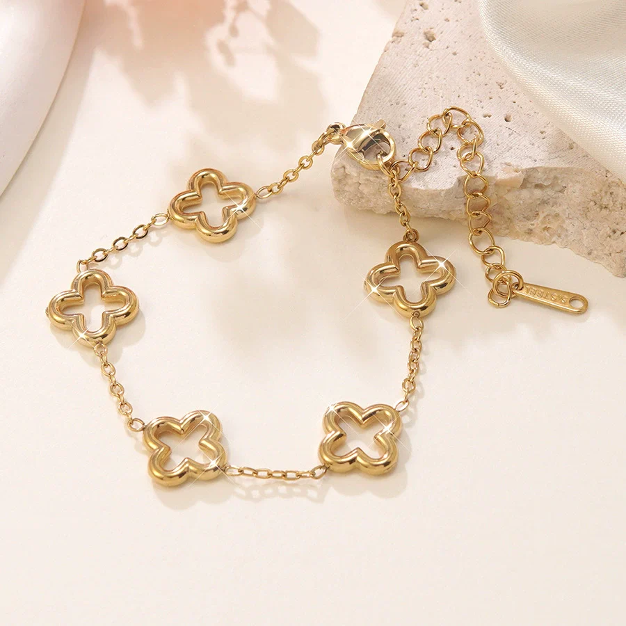 Wholesale Women's Simple Goldplated Stainless Steel Flower Fourleaf Clover Zircon Bracelet - Image 6