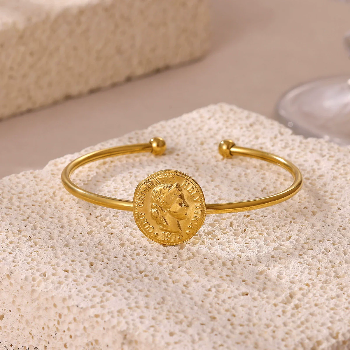 Wholesale Women's Simple Portrait Stainless Steel 18K Gold Plated Open Bracelet