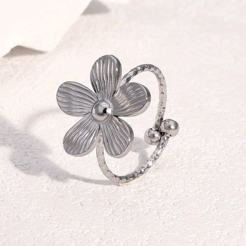 Wholesale Women's Simple Stainless Steel Electroplated Flower Open Ring And Bracelet - Image 2