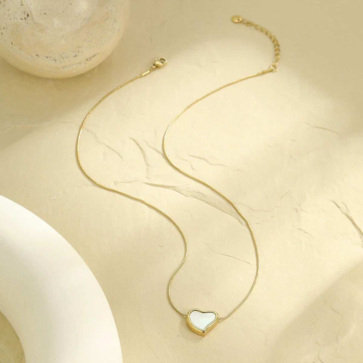 Wholesale Women's Stainless Steel 18K Electroplated Geometric Design Clavicle Necklace - Image 4